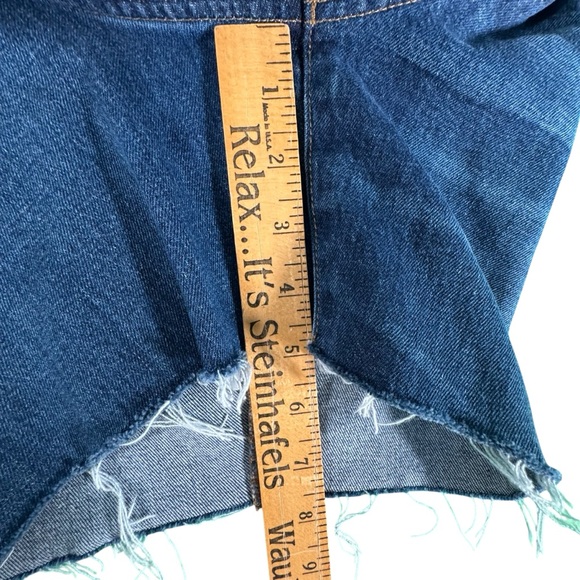 Madewell Slim Boyjean Shorts Women’s Size 30 Denim Blue Raw Hem Distressed - Picture 9 of 9